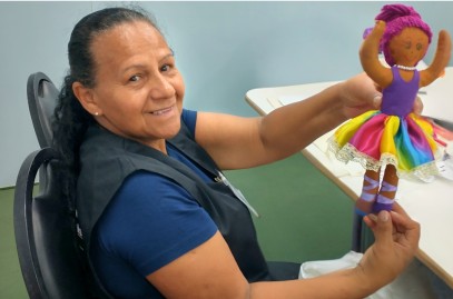 Projeto gratuito Leituras e Costuras abre novas vagas para mulheres 60+